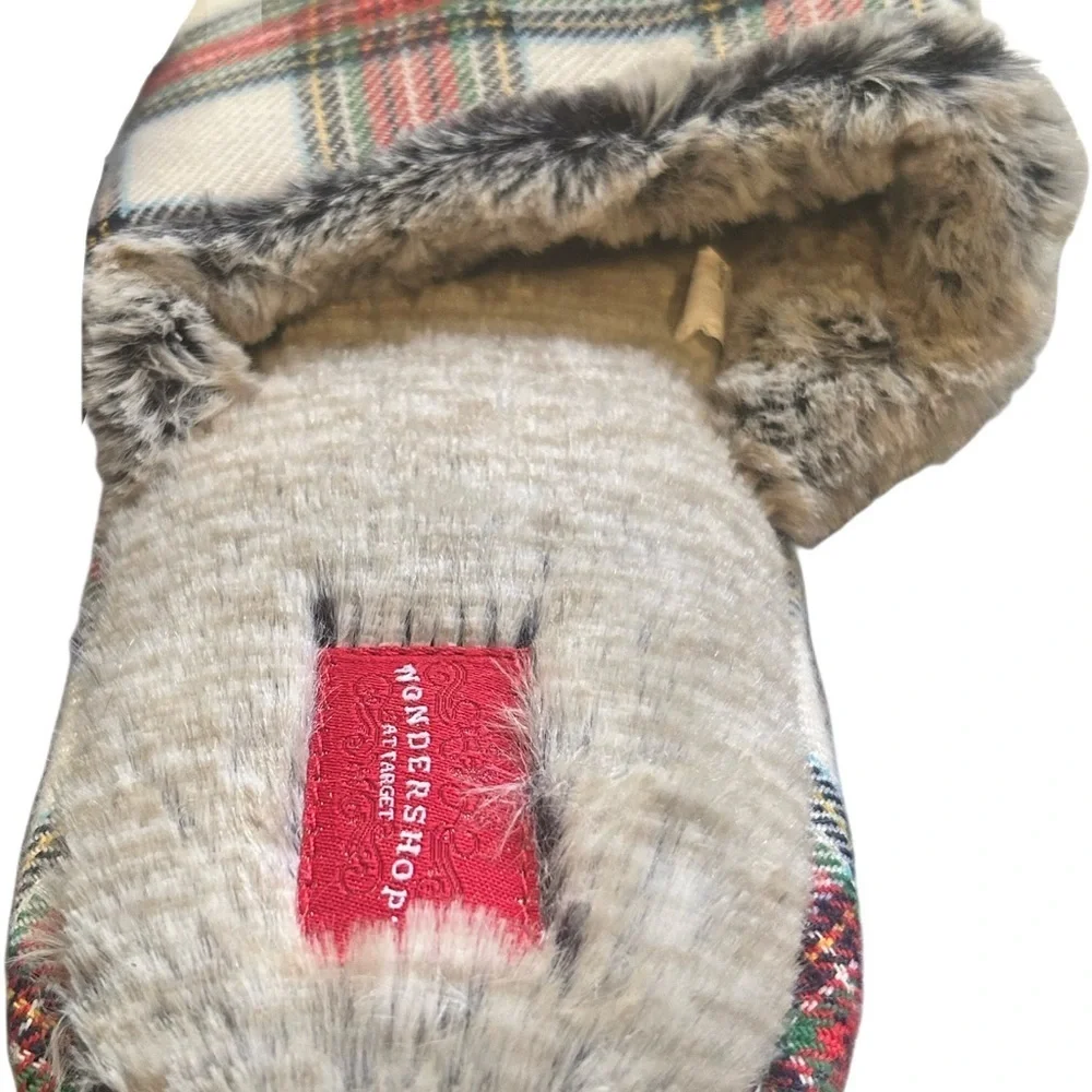 Wondershop Plaid Papa Elf Slippers
